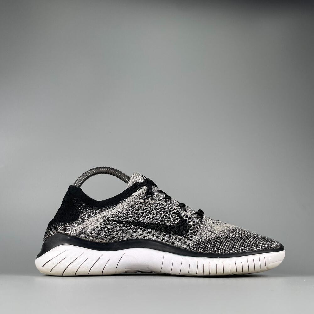 Nike Free Run Flyknit 2018 Women's Size 10 Black Grey Running Shoes Sneakers GUC - Picture 5 of 9